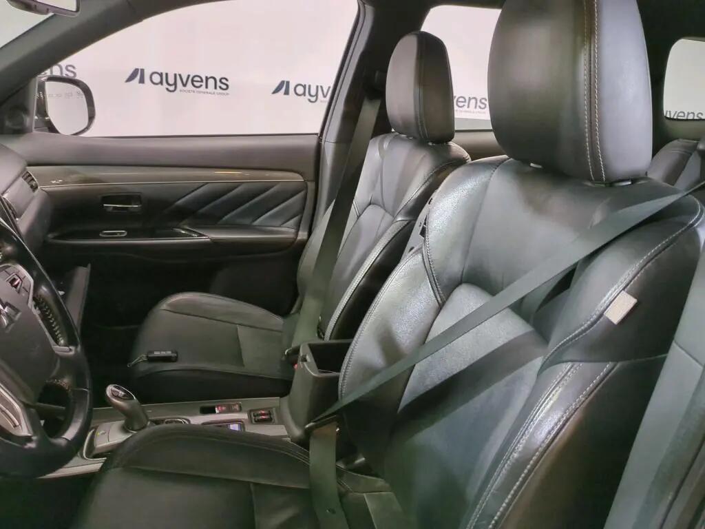 mitsubishi-outlander-2020-hibrido-a-gasolina-2360cc