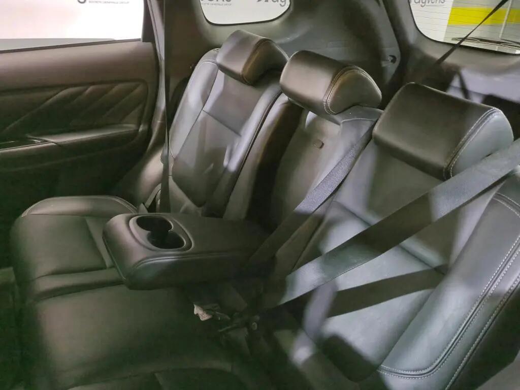 mitsubishi-outlander-2020-hibrido-a-gasolina-2360cc