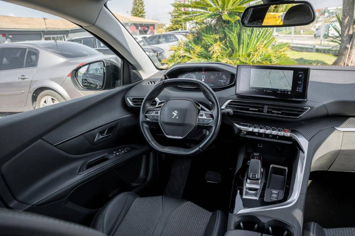peugeot-5008-2022-diesel-1499cc