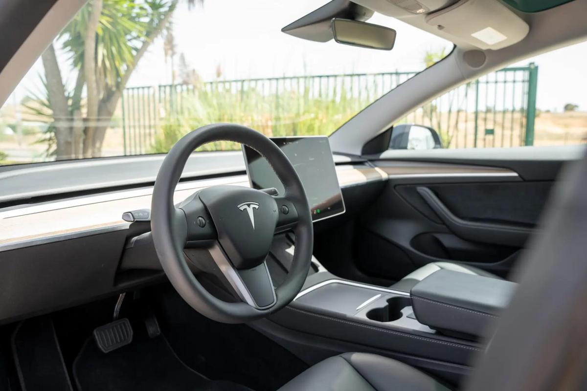 tesla-model-3-2023-eletrico-0cc