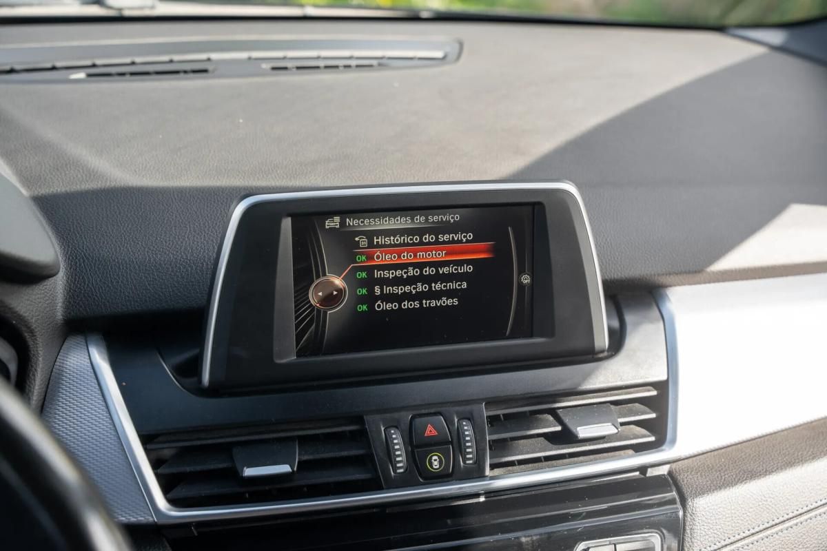 bmw-serie-2-218d-active-tourer-2015-diesel-1995cc