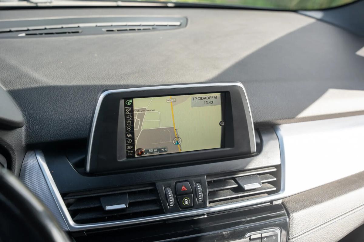 bmw-serie-2-218d-active-tourer-2015-diesel-1995cc
