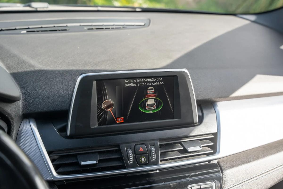 bmw-serie-2-218d-active-tourer-2015-diesel-1995cc