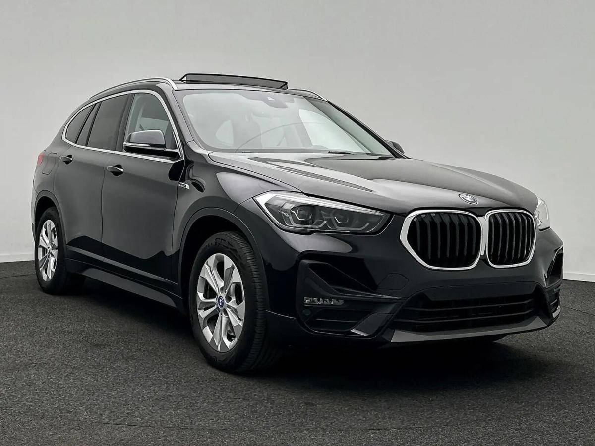 bmw-x1-xdrive25e-2022-hibrido-a-gasolina-1499cc
