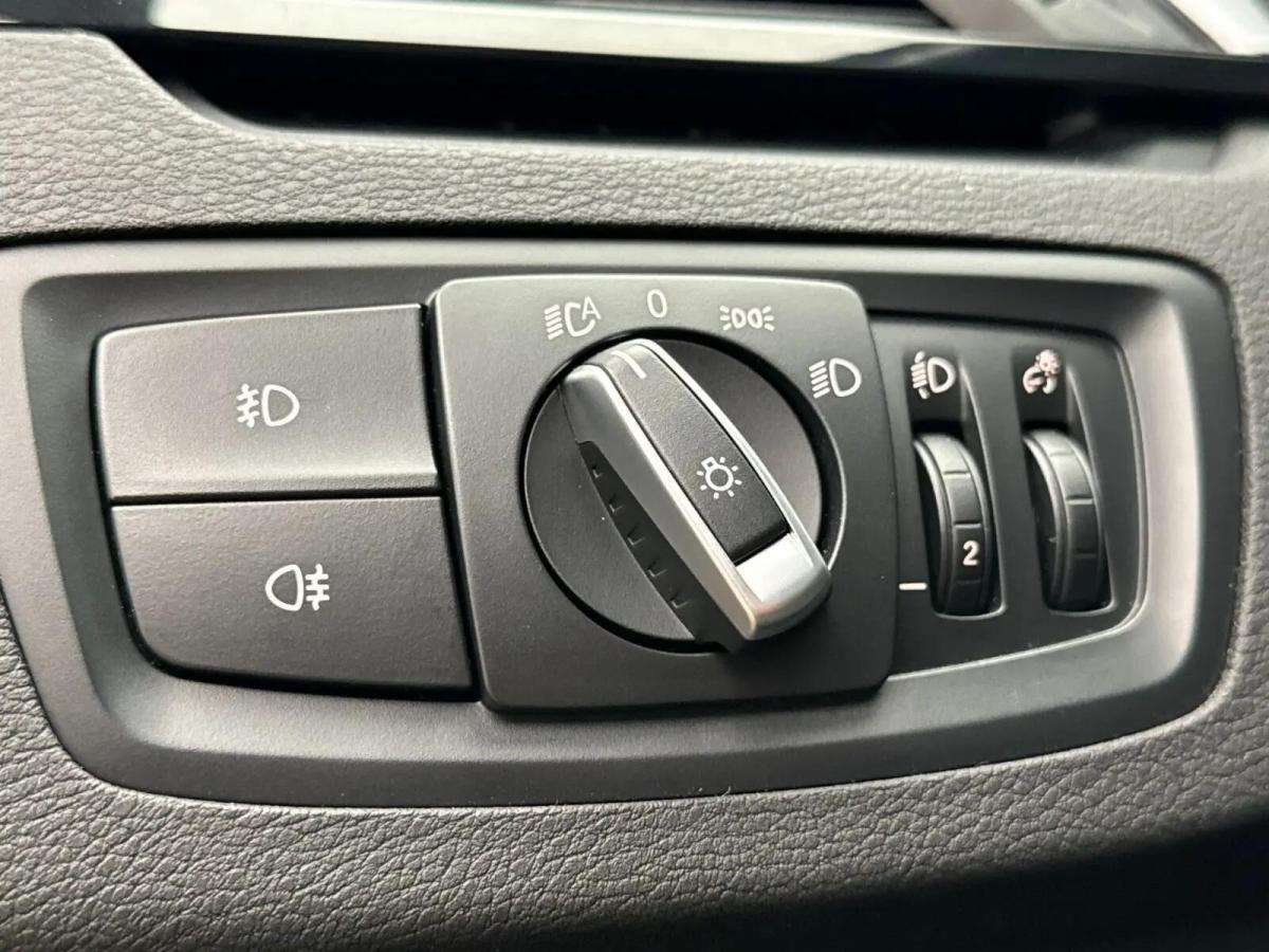 bmw-x1-xdrive25e-2022-hibrido-a-gasolina-1499cc