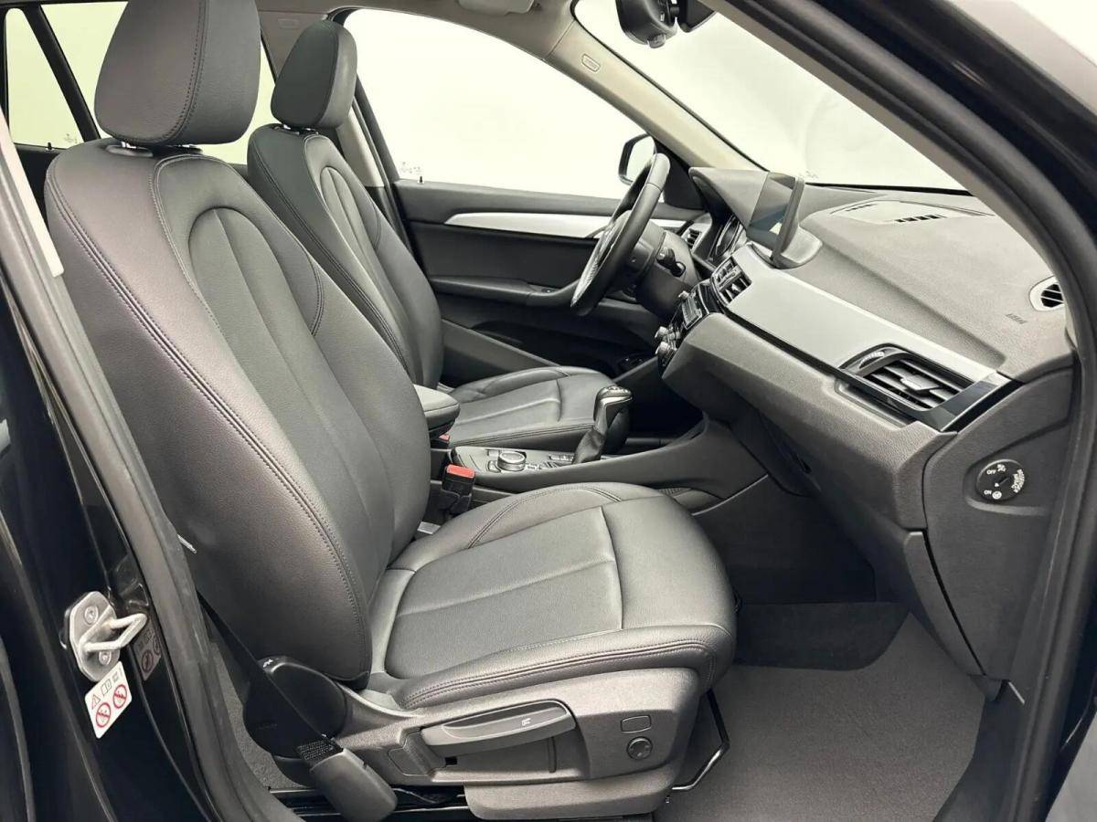 bmw-x1-xdrive25e-2022-hibrido-a-gasolina-1499cc