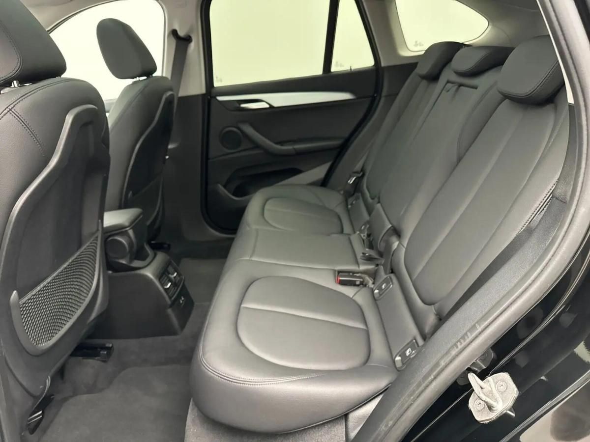 bmw-x1-xdrive25e-2022-hibrido-a-gasolina-1499cc