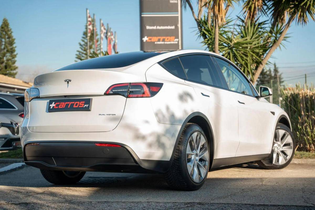 tesla-model-y-2023-eletrico-0cc