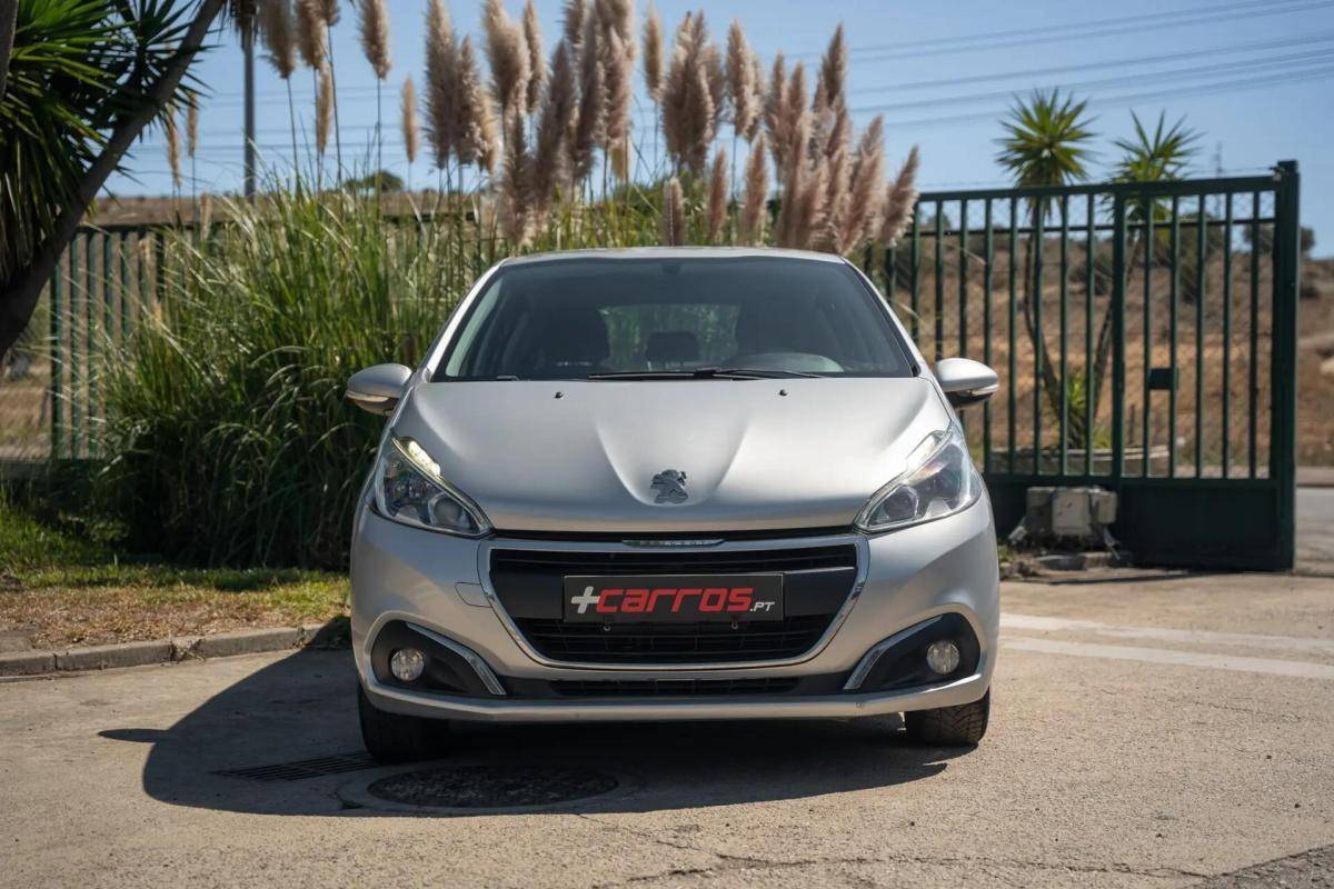 peugeot-208-2017-gasolina-1199cc