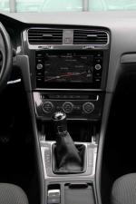 volkswagen-golf-variant-1-6-tdi-2017-diesel-1600cc