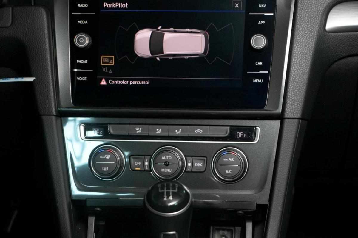 volkswagen-golf-variant-1-6-tdi-2017-diesel-1600cc