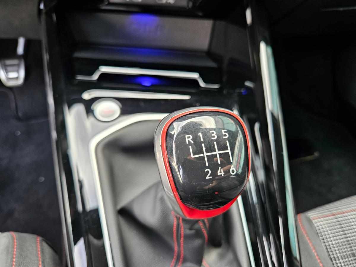 volkswagen-golf-2-0-tsi-2022-gasolina-1984cc