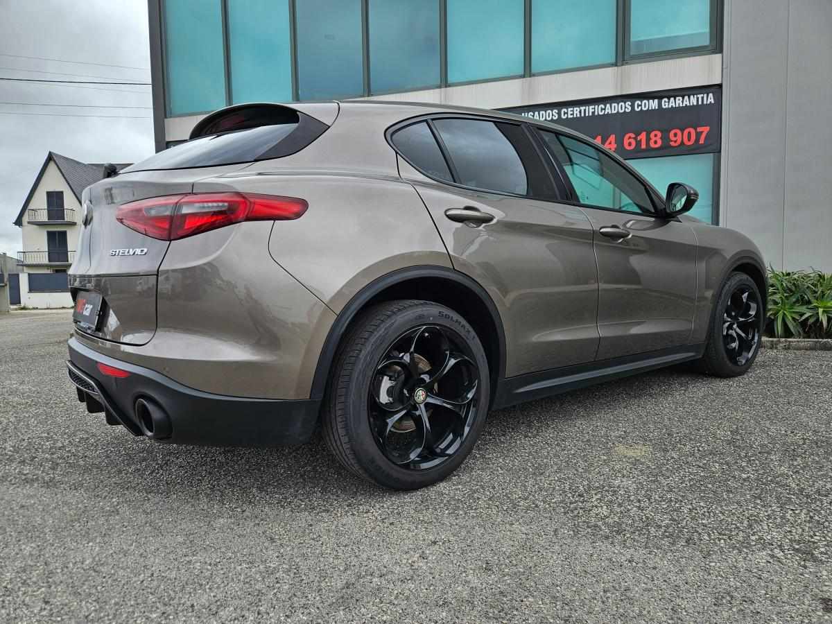 alfa-romeo-stelvio-2-2-jtdm-2018-diesel-2143cc