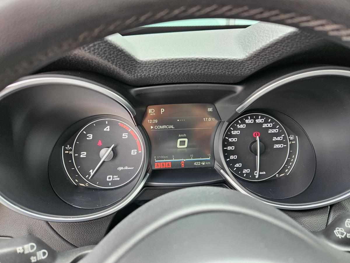 alfa-romeo-stelvio-2-2-jtdm-2018-diesel-2143cc