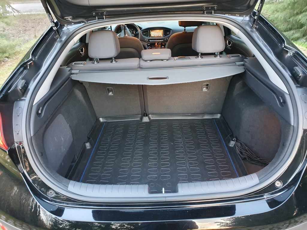 hyundai-ioniq-hybrid-2019-hibrido-a-gasolina-1580cc
