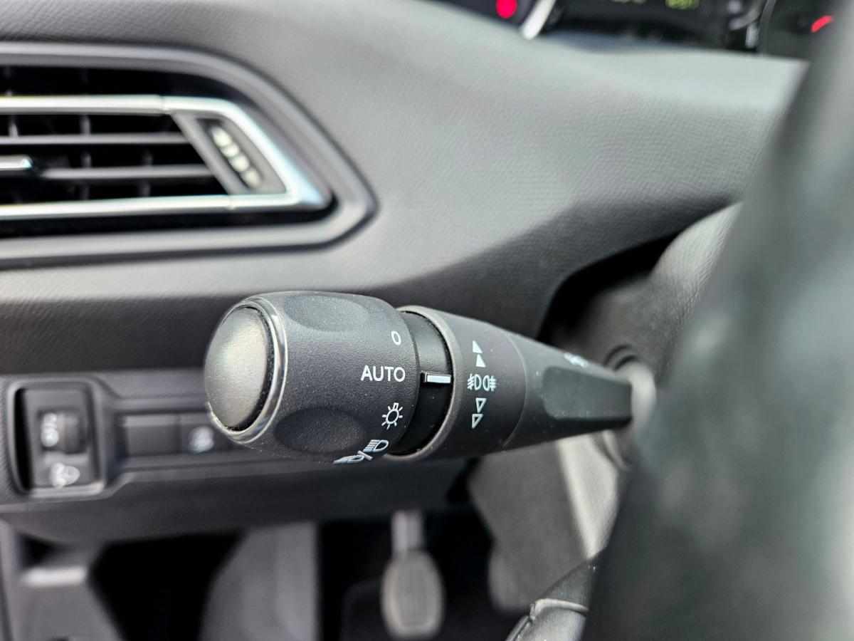 peugeot-308-1-5-bluehdi-2019-diesel-1499cc