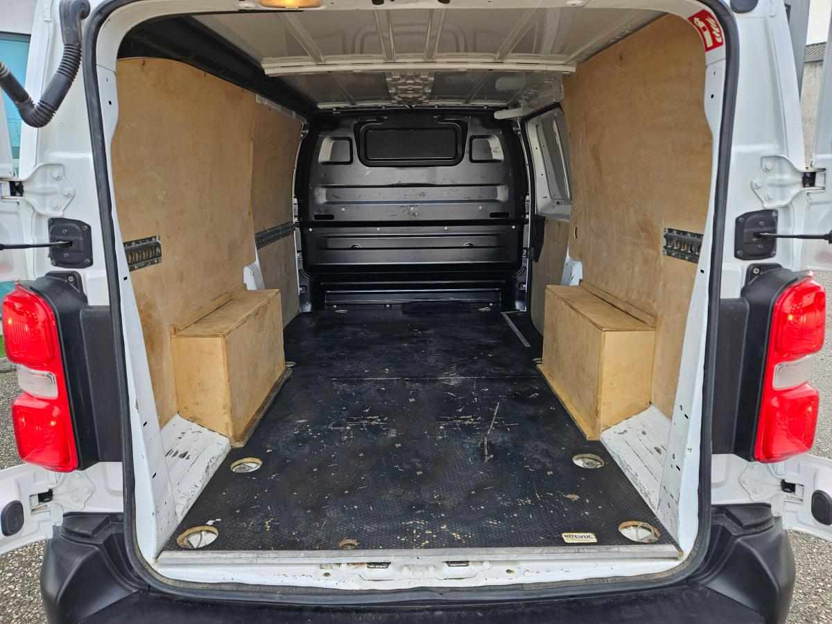 opel-vivaro-2-5-cdti-2020-diesel-1499cc