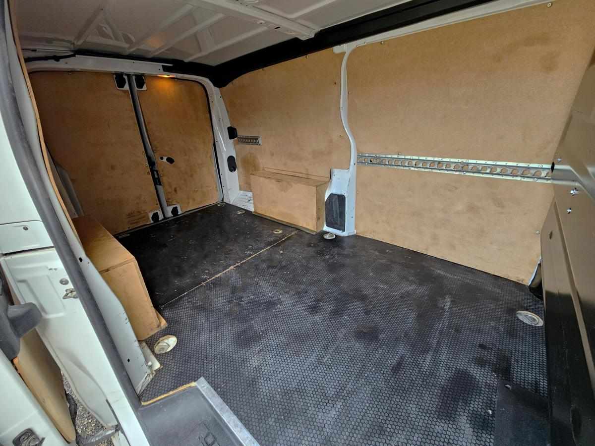 opel-vivaro-2-5-cdti-2020-diesel-1499cc