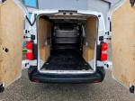 opel-vivaro-2-5-cdti-2020-diesel-1499cc