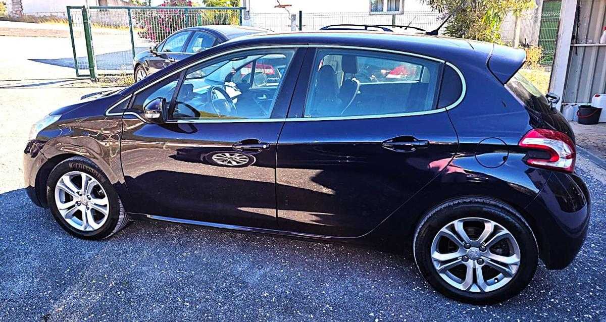 peugeot-208-2015-diesel-1560cc