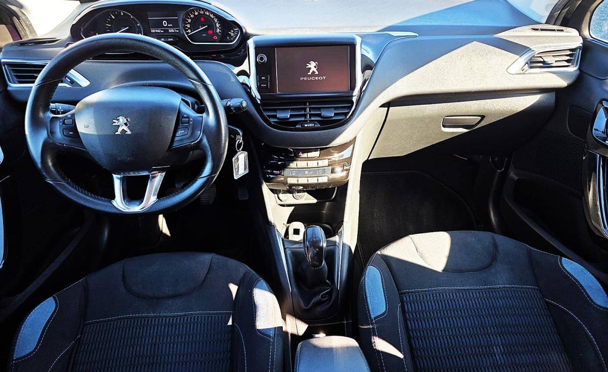 peugeot-208-2015-diesel-1560cc