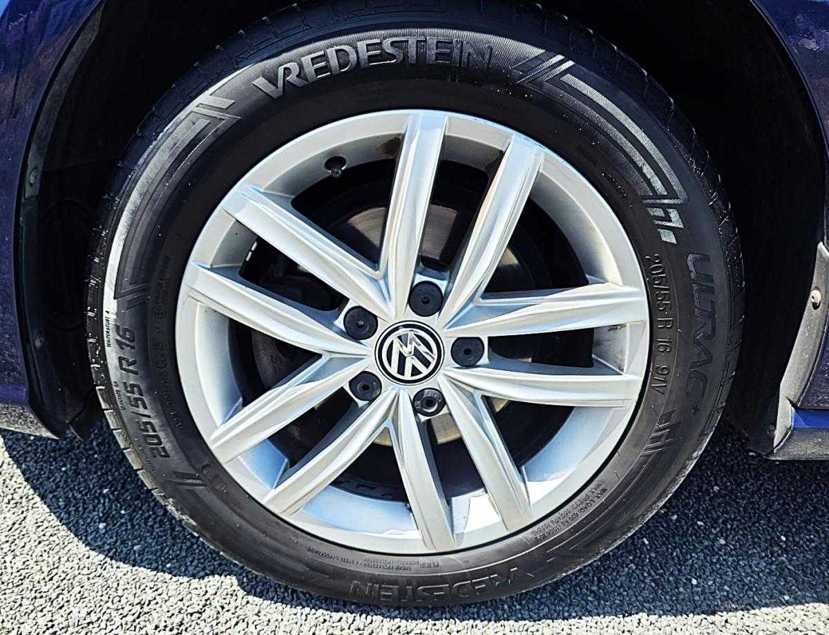 volkswagen-golf-2017-diesel-1598cc