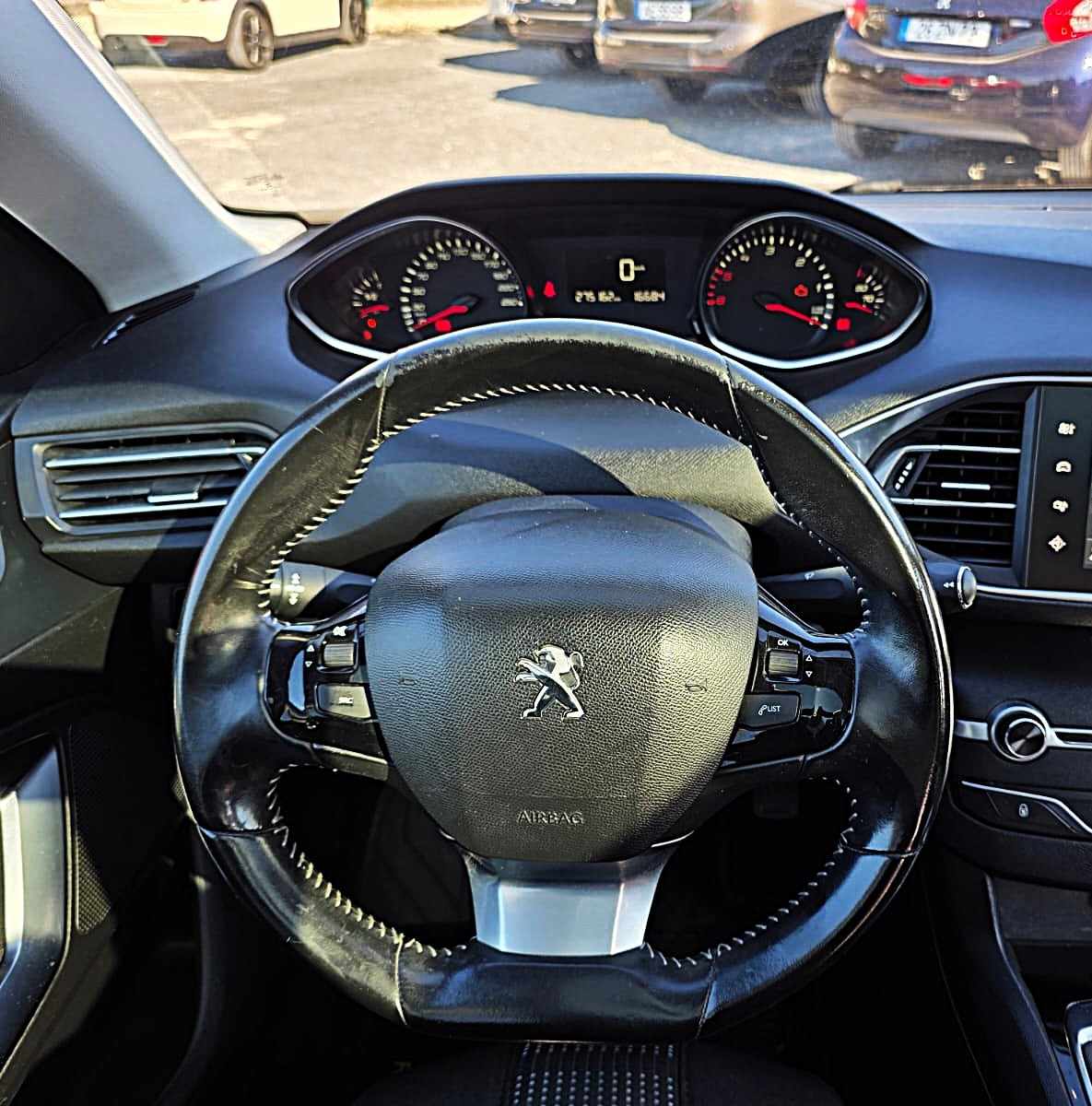 peugeot-308-sw-2015-diesel-1560cc