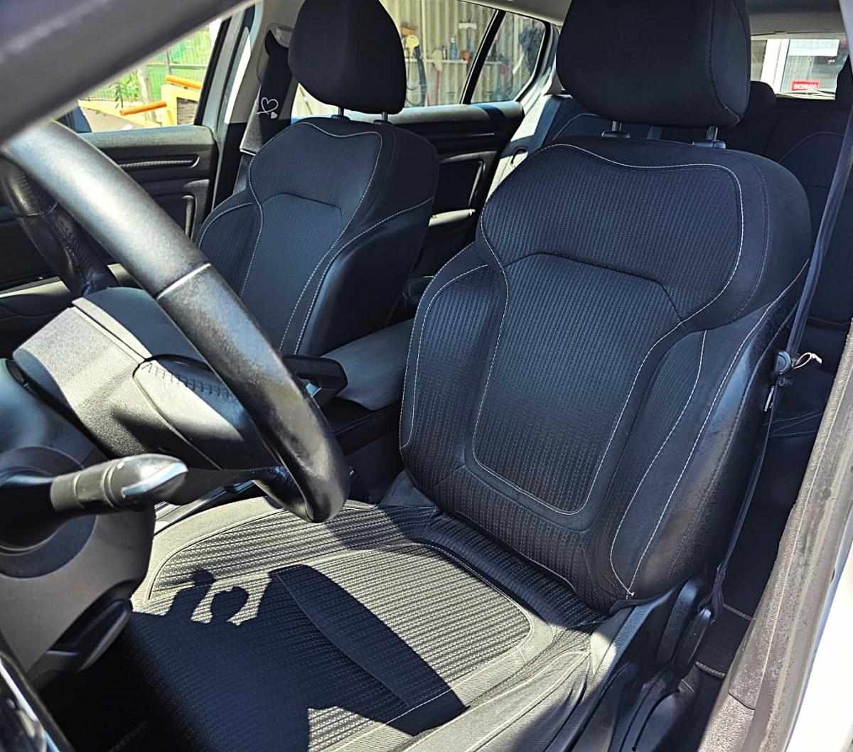 renault-megane-sport-tourer-2018-diesel-1461cc