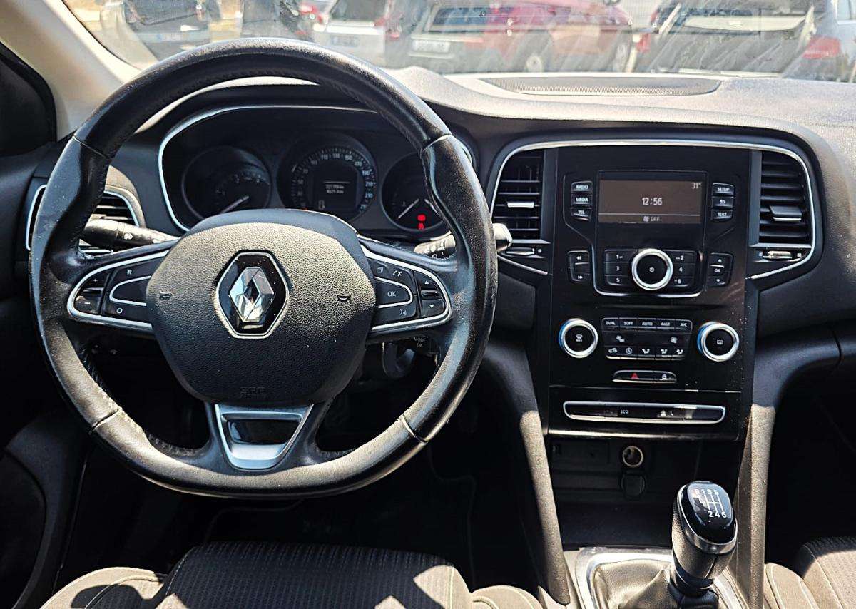 renault-megane-sport-tourer-2018-diesel-1461cc