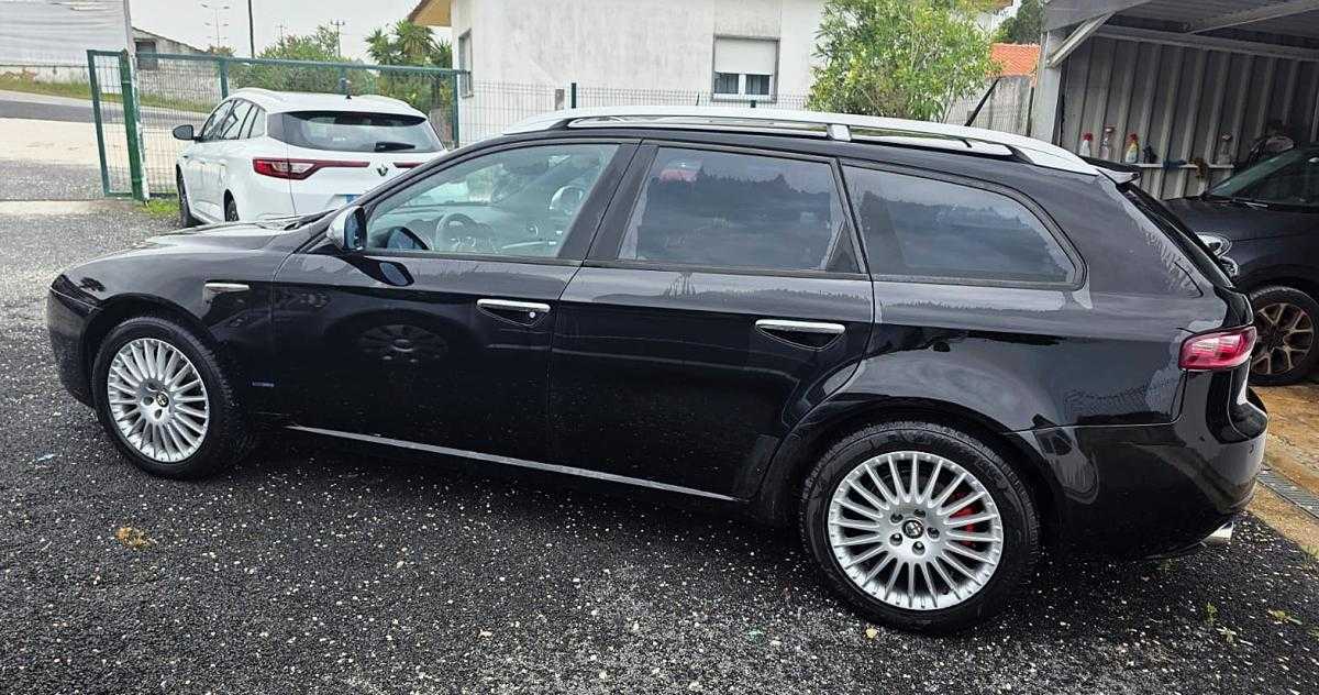 alfa-romeo-159-sportwagon-2011-diesel-1956cc