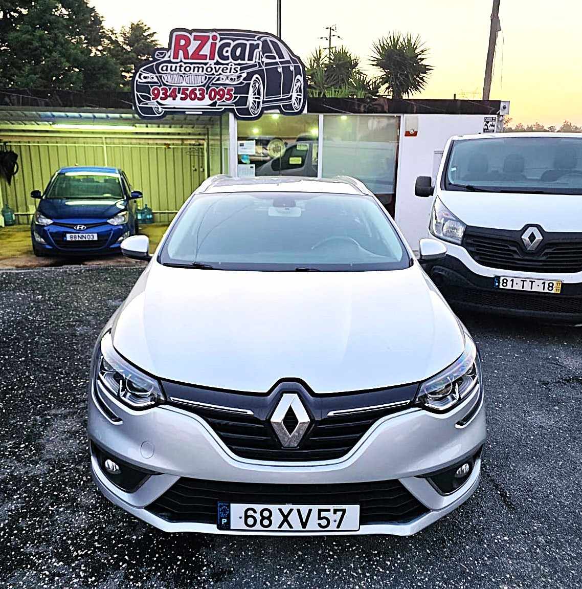 renault-megane-sport-tourer-2017-diesel-1461cc