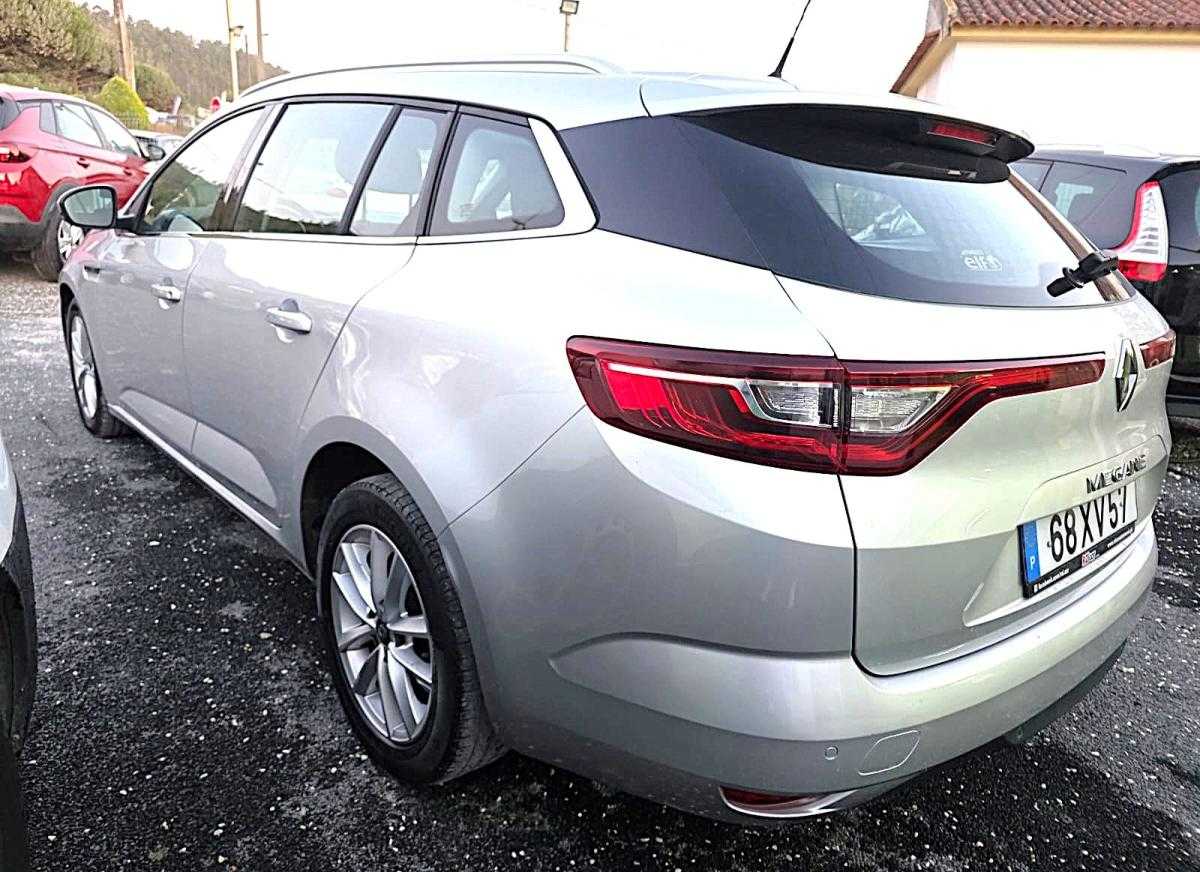 renault-megane-sport-tourer-2017-diesel-1461cc