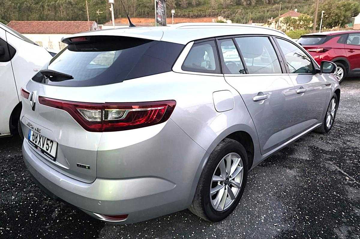 renault-megane-sport-tourer-2017-diesel-1461cc