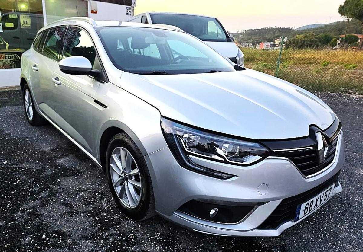 renault-megane-sport-tourer-2017-diesel-1461cc