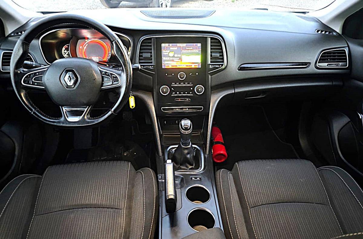 renault-megane-sport-tourer-2017-diesel-1461cc