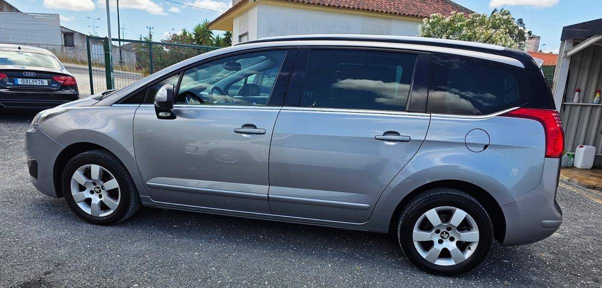 peugeot-5008-2015-diesel-1560cc