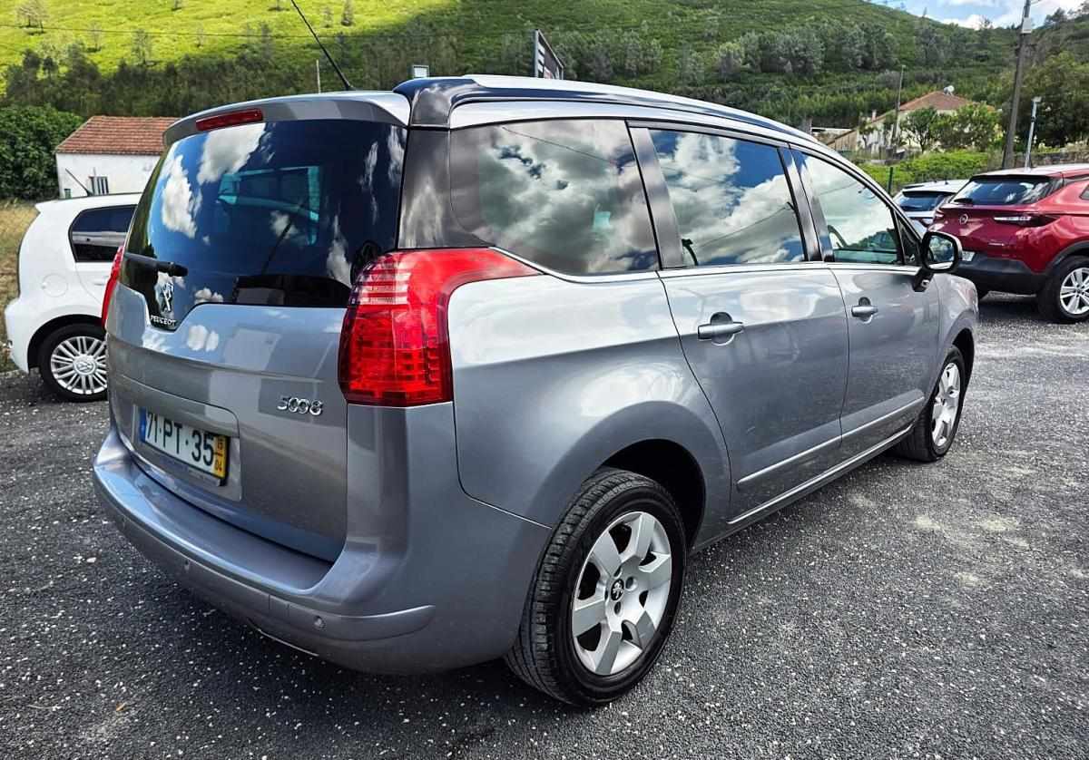 peugeot-5008-2015-diesel-1560cc