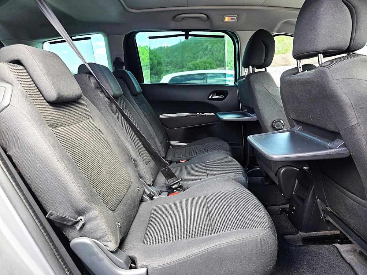 peugeot-5008-2015-diesel-1560cc