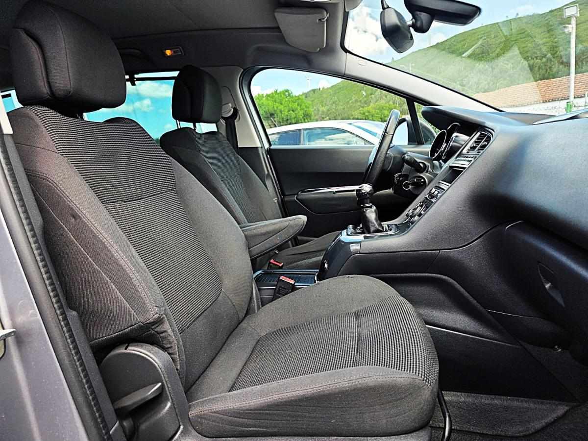 peugeot-5008-2015-diesel-1560cc