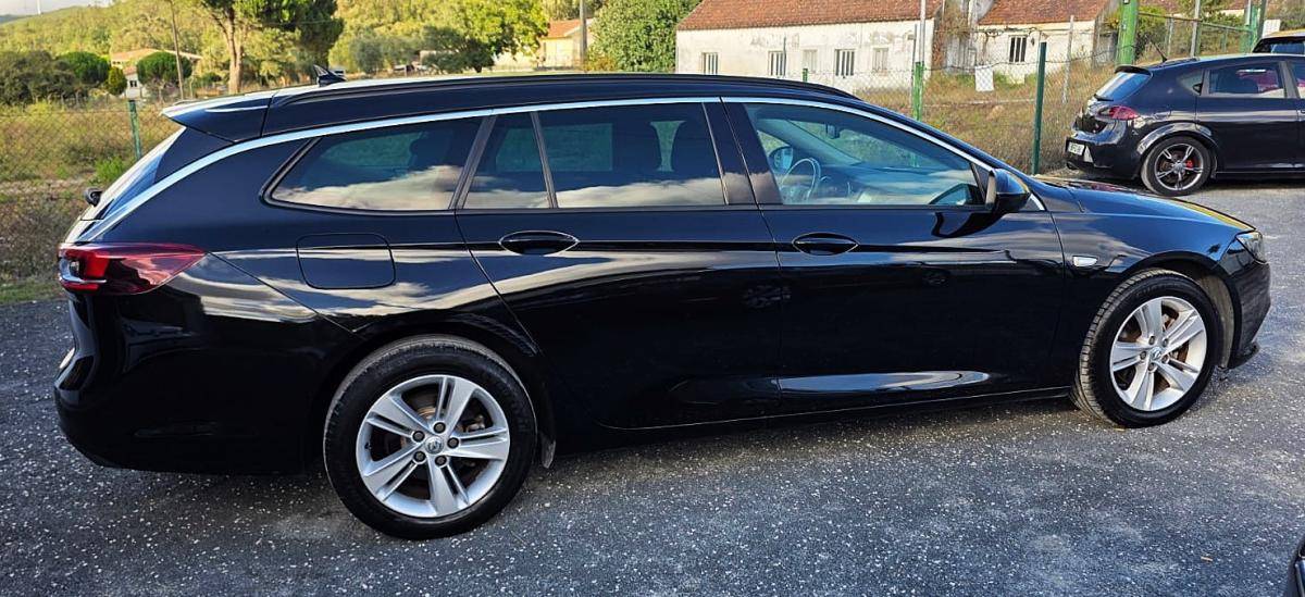 opel-insignia-sports-tourer-2019-diesel-1598cc