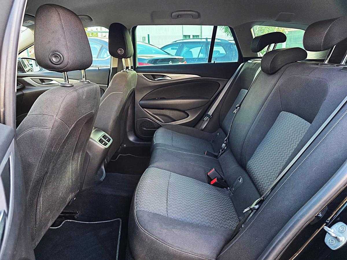 opel-insignia-sports-tourer-2019-diesel-1598cc