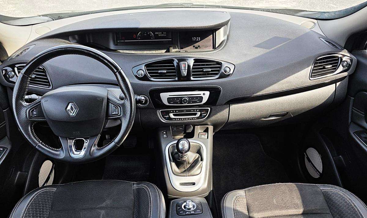 renault-grand-scenic-2015-diesel-1598cc