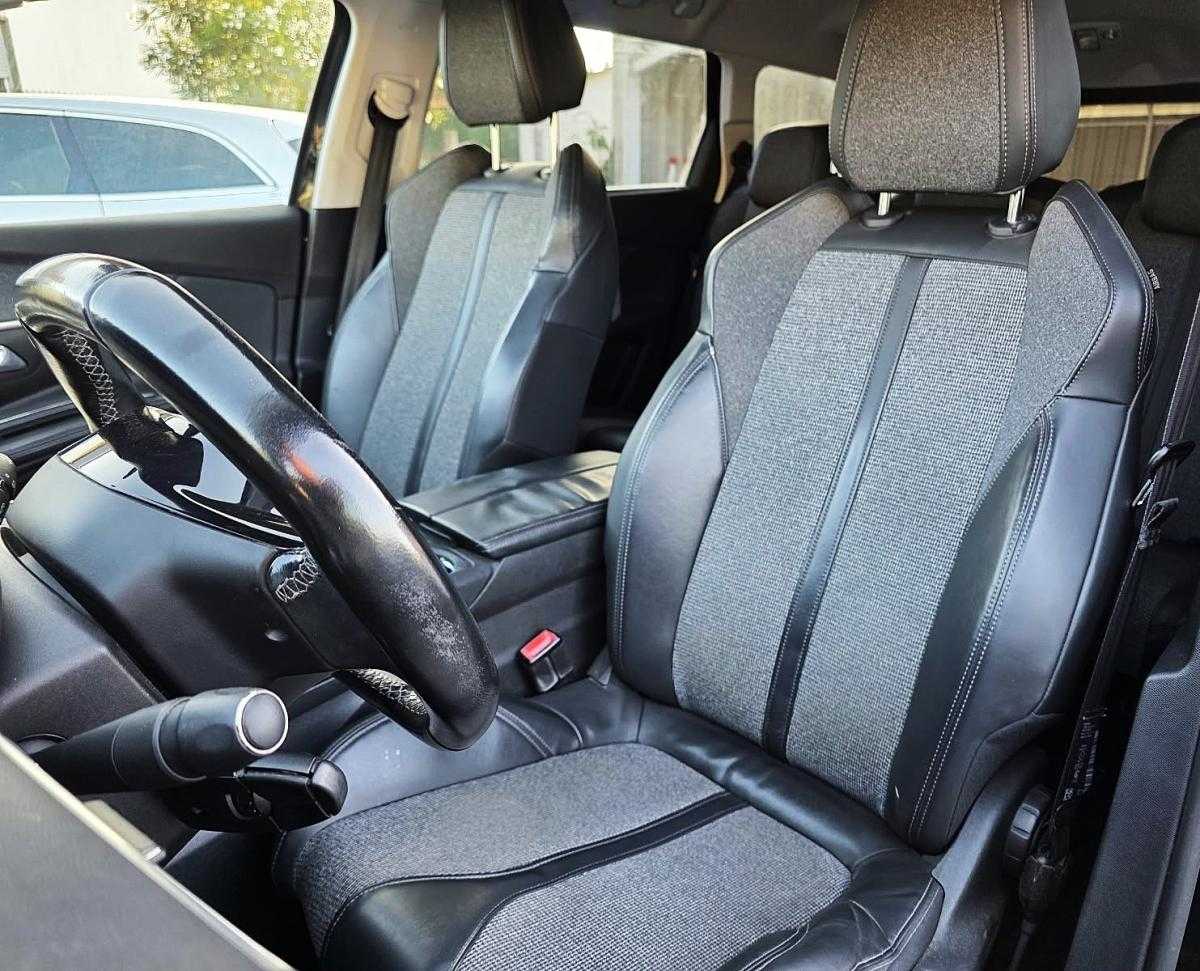 peugeot-5008-2018-diesel-1499cc