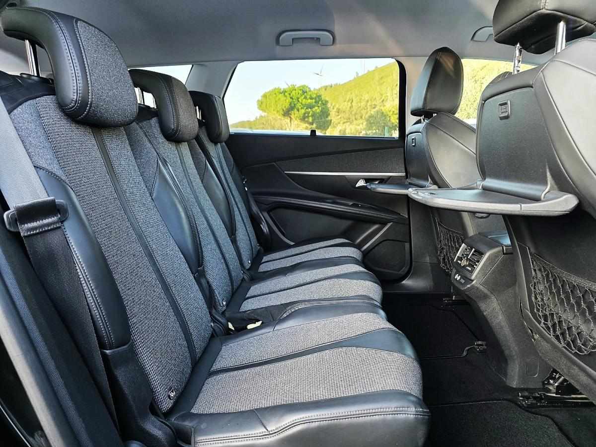 peugeot-5008-2018-diesel-1499cc