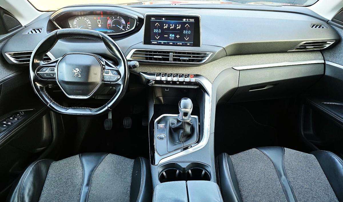 peugeot-5008-2018-diesel-1499cc