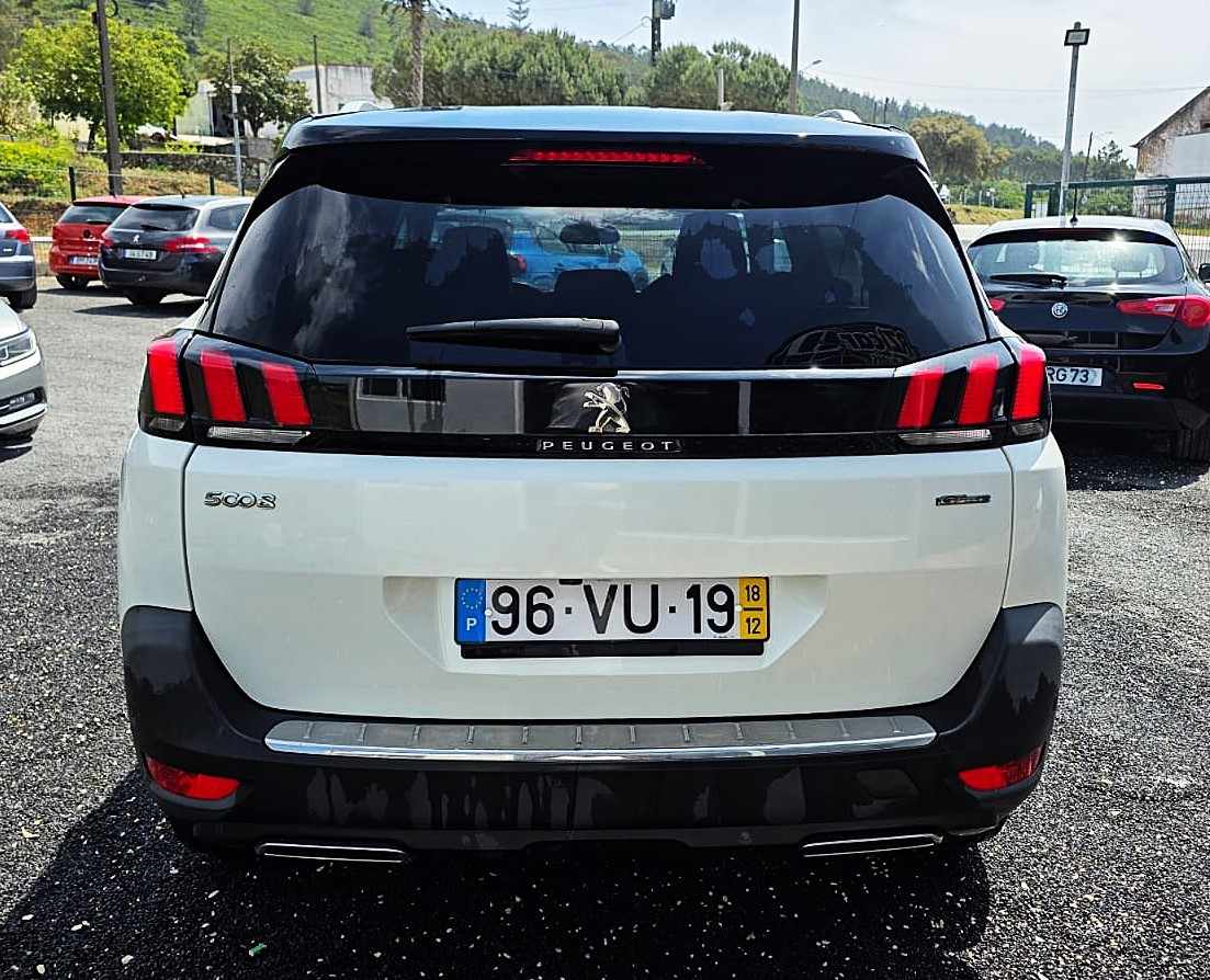 peugeot-5008-2018-diesel-1499cc