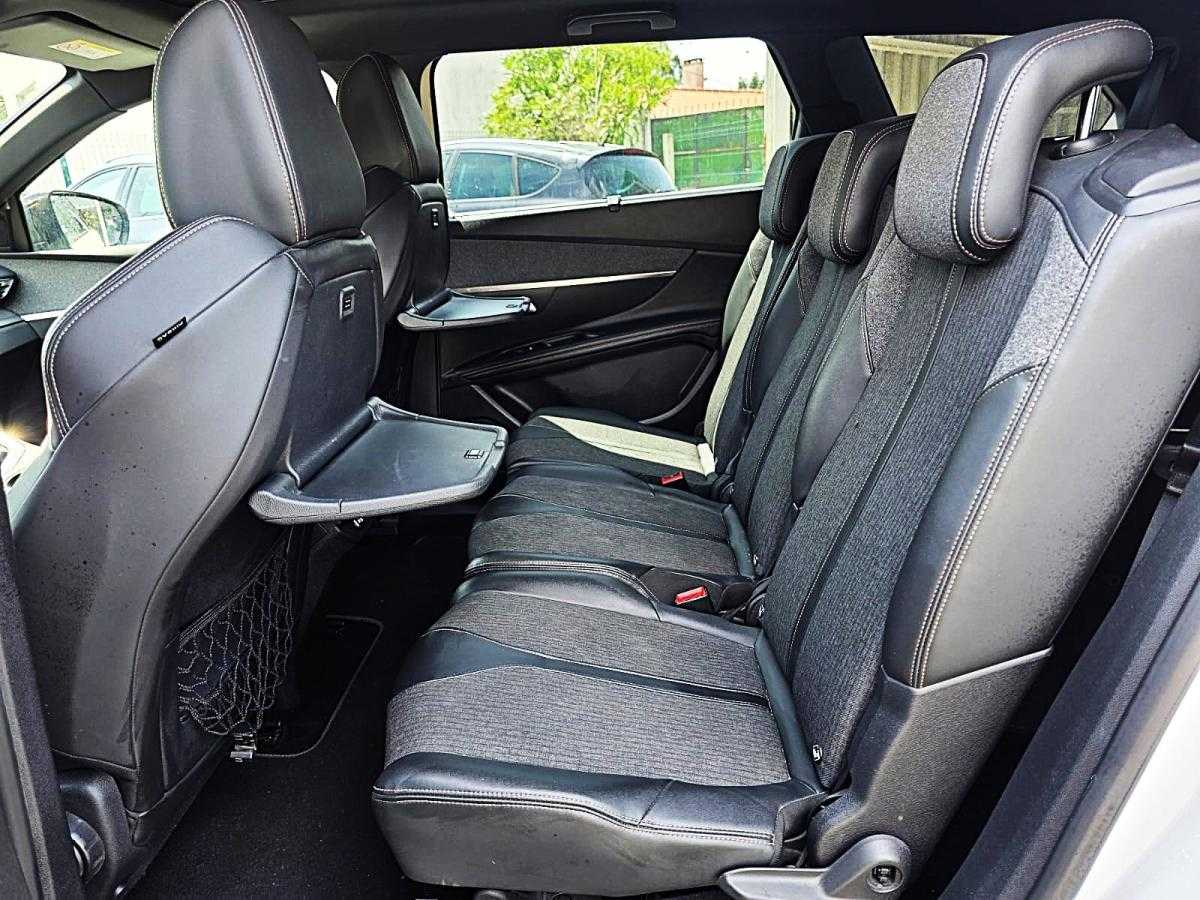 peugeot-5008-2018-diesel-1499cc