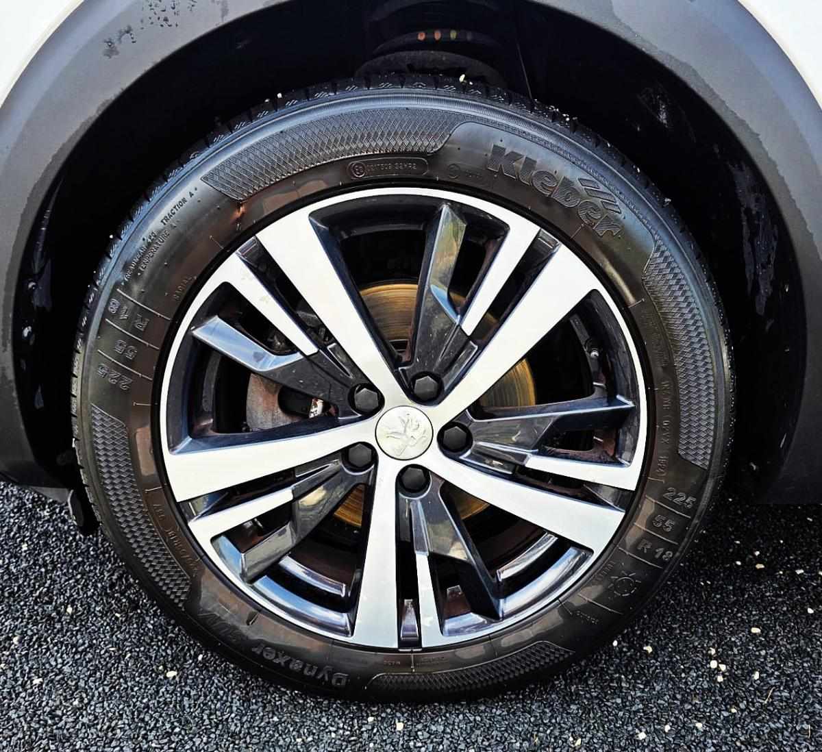 peugeot-5008-2018-diesel-1499cc