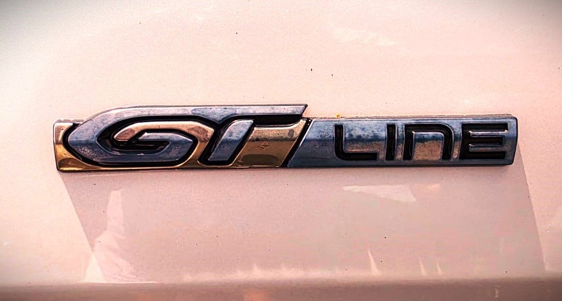 peugeot-5008-2018-diesel-1499cc