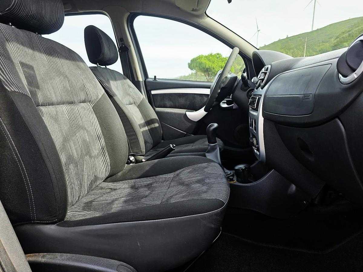 dacia-sandero-2010-gasolina-1149cc